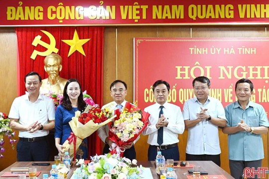 Công bố quyết định bổ nhiệm 2 Phó Trưởng ban Tuyên giáo và Dân vận Tỉnh ủy 