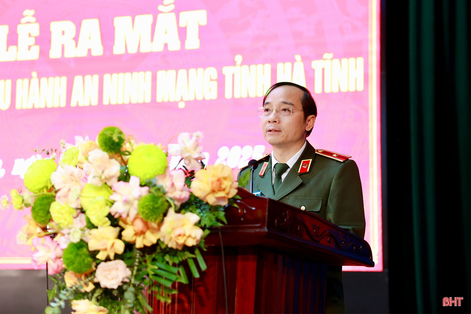 Thiếu tướng Nguyễn Xuân Thao - Giám đốc Công an tỉnh phát biểu đáp từ.